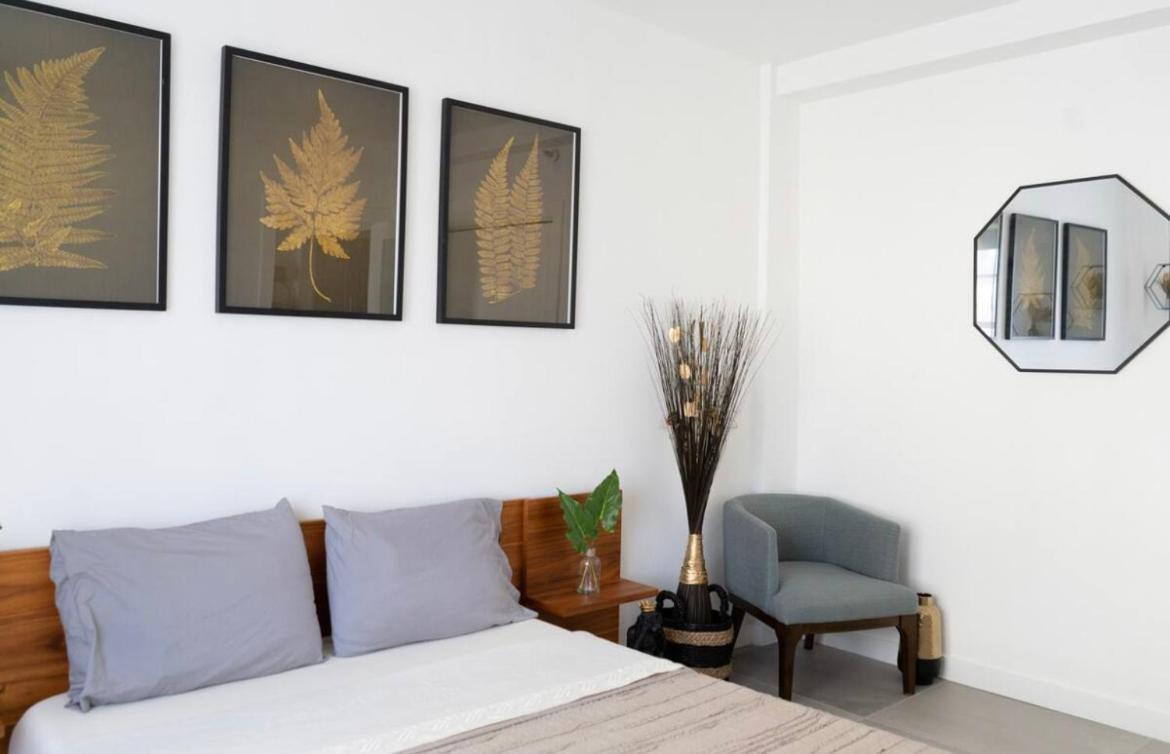 Newely Remodeled Apartment Only 1 Min To The Beach! マイアミビーチ エクステリア 写真