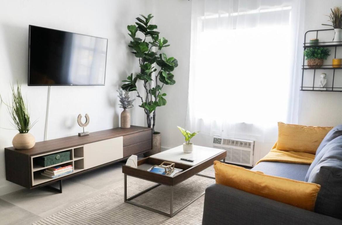 Newely Remodeled Apartment Only 1 Min To The Beach! マイアミビーチ エクステリア 写真